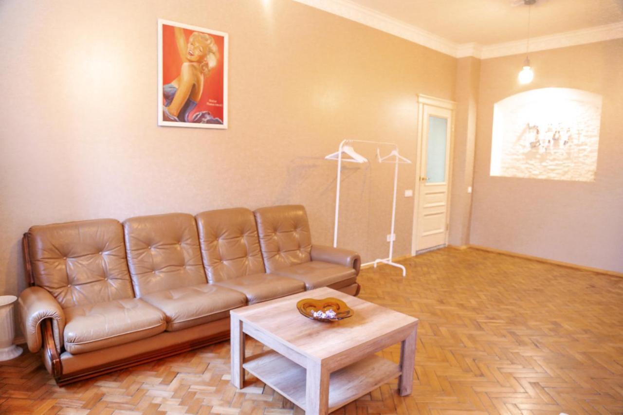Apartmán Monro - Heart Of Lvov Exteriér fotografie